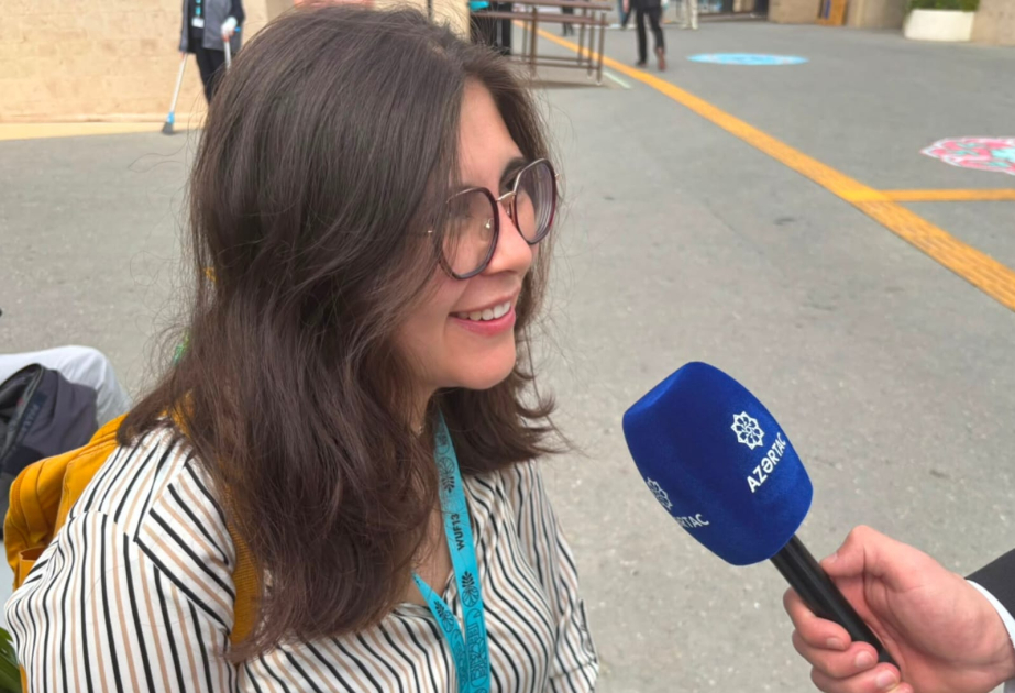 Estudiante de la Universidad Hebrea: “El proyecto “Ciudad Blanca de Bakú” demuestra cómo se puede reconstruir con éxito el litoral”