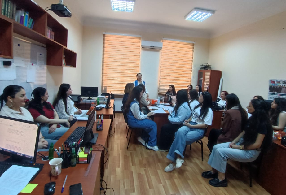 Dilçilik İnstitutunda tələbələr üçün elmi seminarlar təşkil olunub