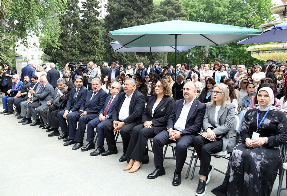 VI Türk Dünyası Ədəbiyyat və Kitab Festivalının açılışı olub