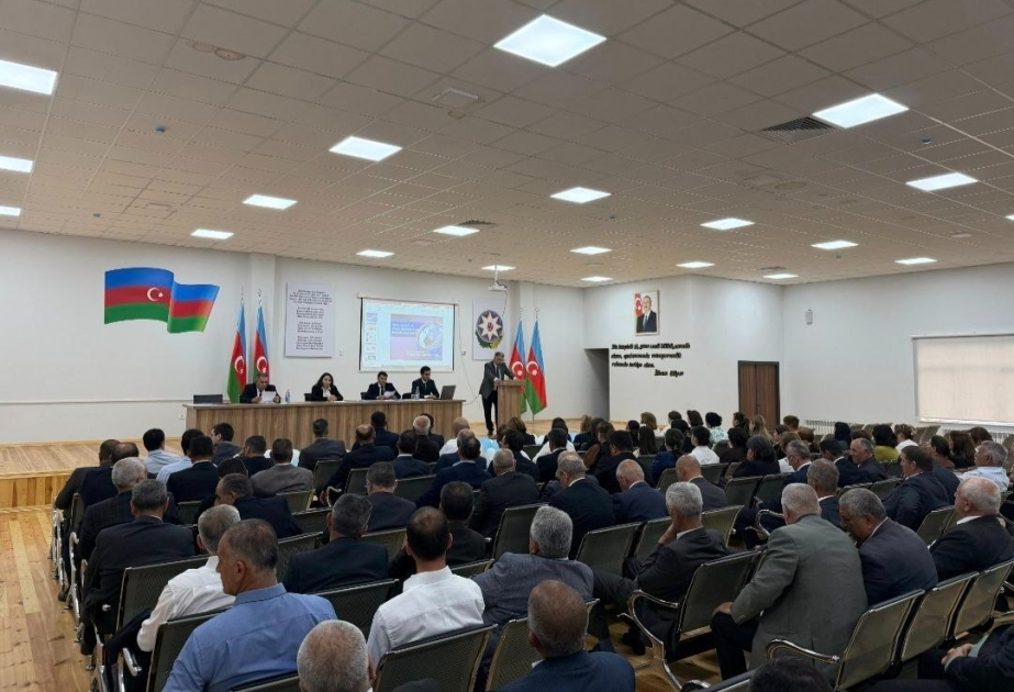 Məktəb direktorları sağlam qidalanmanın əhəmiyyəti barədə məlumatlandırılıblar
