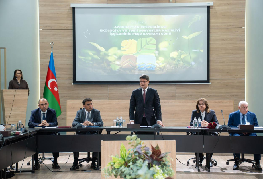 ETSN kollektivi peşə bayramını qeyd edib