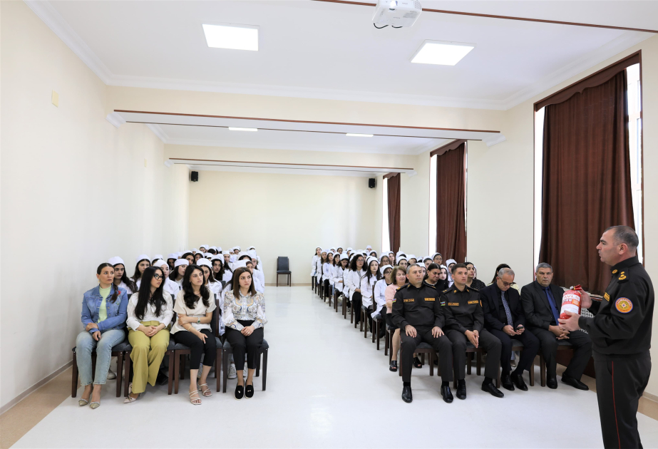 Yanğın söndürüldü, xilasetmə əməliyyatları yerinə yetirildi - Naxçıvan Tibb Kollecində təlim