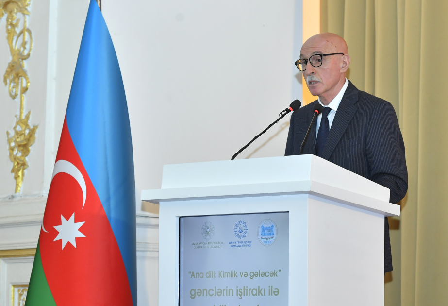 Firudin Qurbanov: Məktəb təhsili dilin qorunmasında və funksional inkişafında əsas rol oynayır