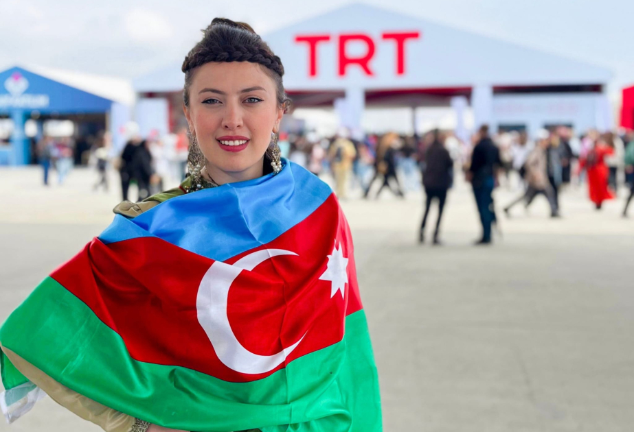 “Azərbaycan rüzgarı” proqramının aparıcısı: Ölkəmin mədəniyyətini təmsil etməkdən qürur duyuram