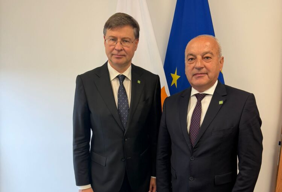 Finance Minister, European Commissioner Dombrovskis discuss upcoming fiscal consolidation