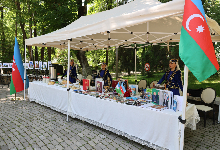 Daşkənddə beynəlxalq xeyriyyə festivalda Azərbaycan guşəsi birinci yerə layiq görülüb