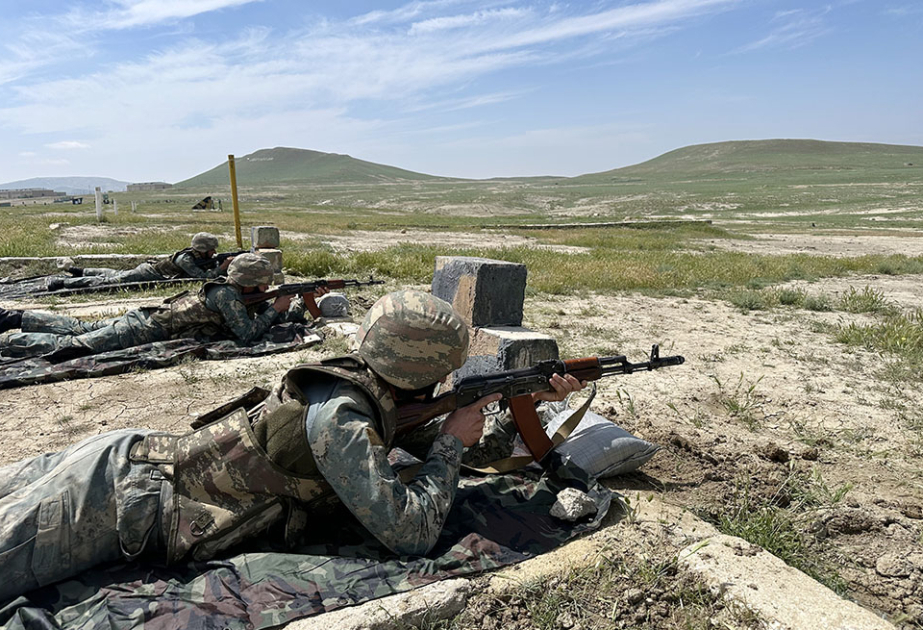 В Азербайджанской армии проведено первенство по военному пятиборью