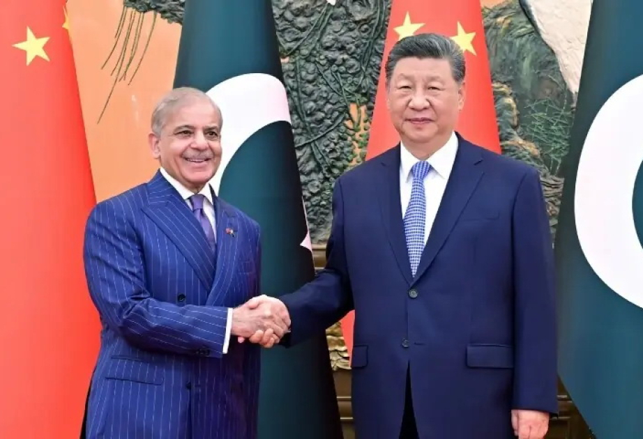 Pakistan Baş nazirinin Çinə səfəri ikitərəfli əlaqələrin güclənməsinə təkan verib