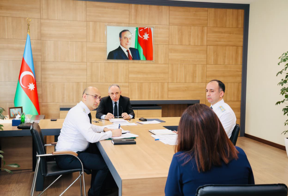 Baş prokuror paytaxtın Qaradağ rayonunda vətəndaşların müraciətlərini dinləyib
