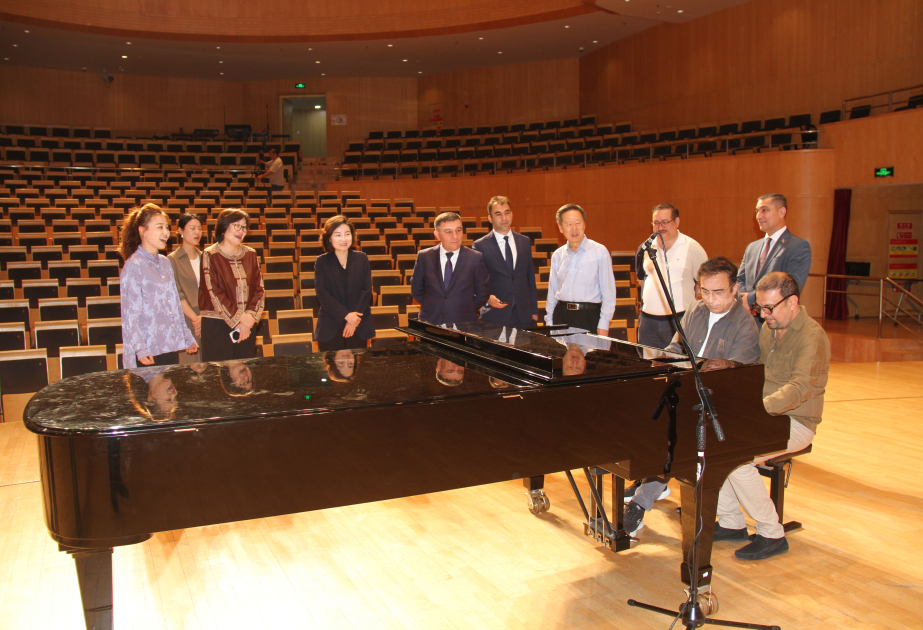Peking: Heydar-Aliyev-Stiftung und Chinesisches Musikkonservatorium beraten über künftige Kooperationsmöglichkeiten