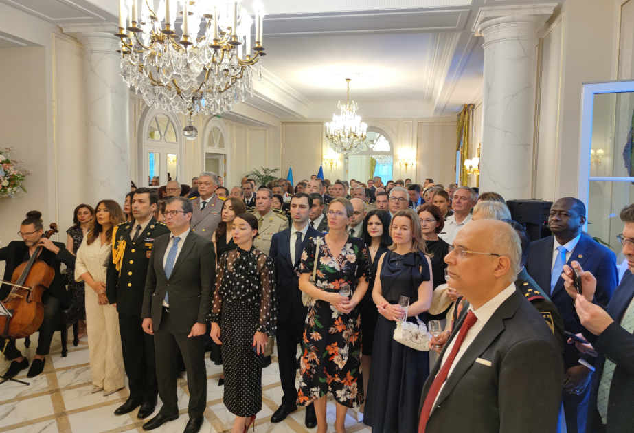 Parisdə Azərbaycanın Müstəqillik Günü münasibətilə qəbul təşkil olunub