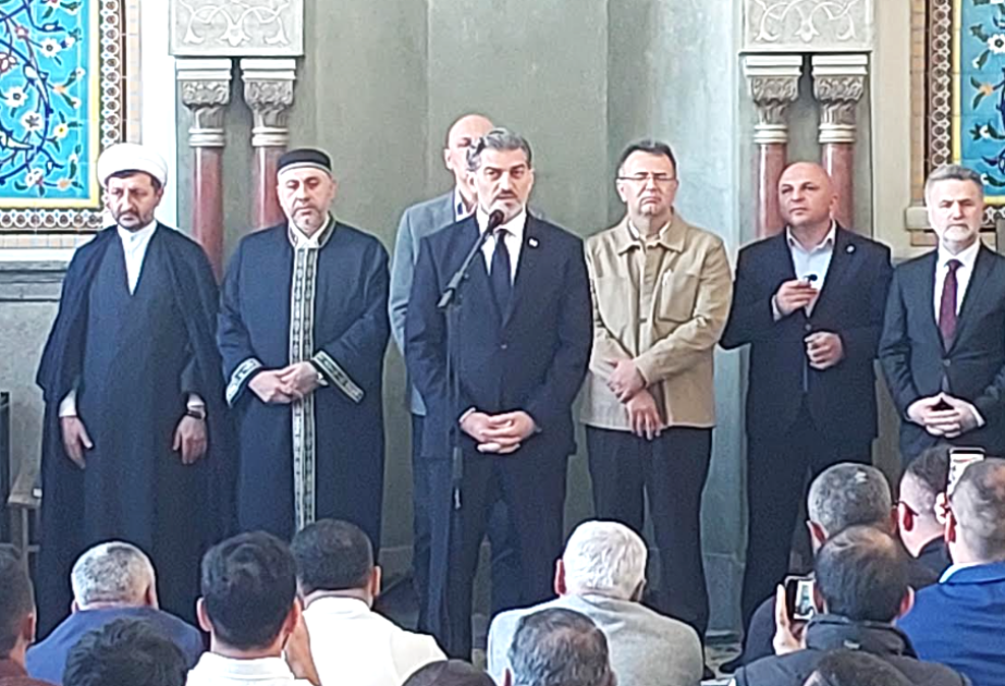 Президент Грузии посетил Джума-мечеть в Тбилиси по случаю Гурбан байрамы