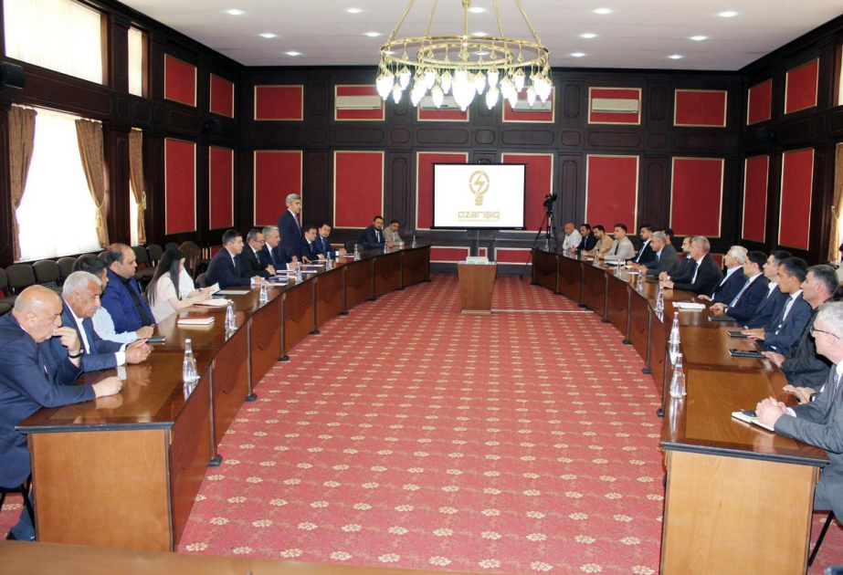 Naxçıvan şəhərində fermer və sahibkarların elektrik enerjisinin verilişi ilə bağlı müraciətləri dinlənilib