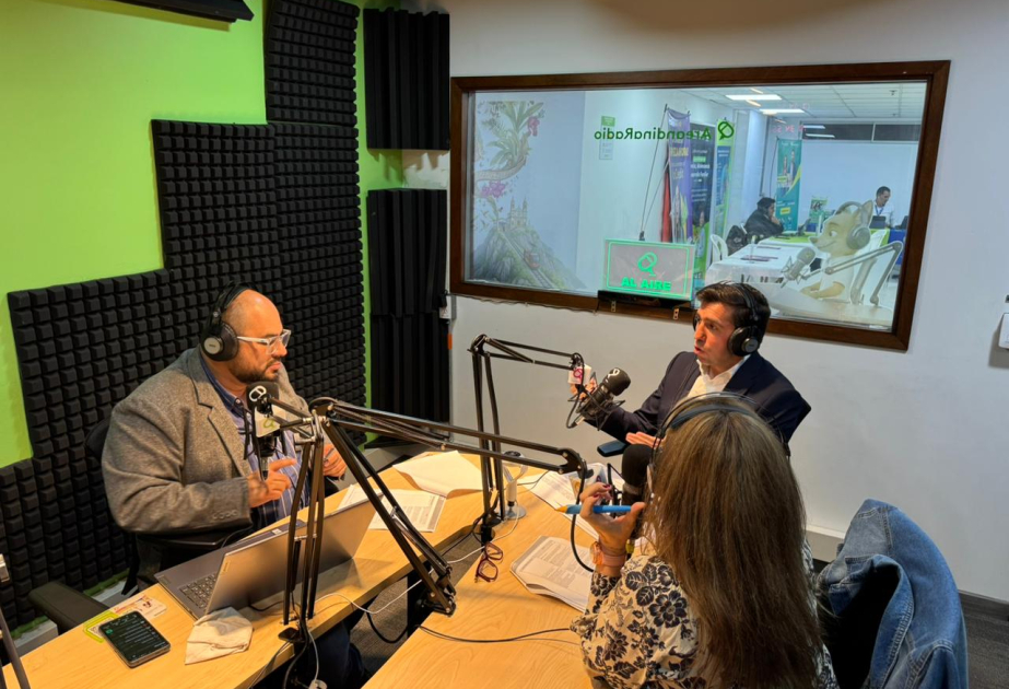 Kolumbiya radiosunda 28 May – Müstəqillik Gününün əhəmiyyətindən bəhs olunub