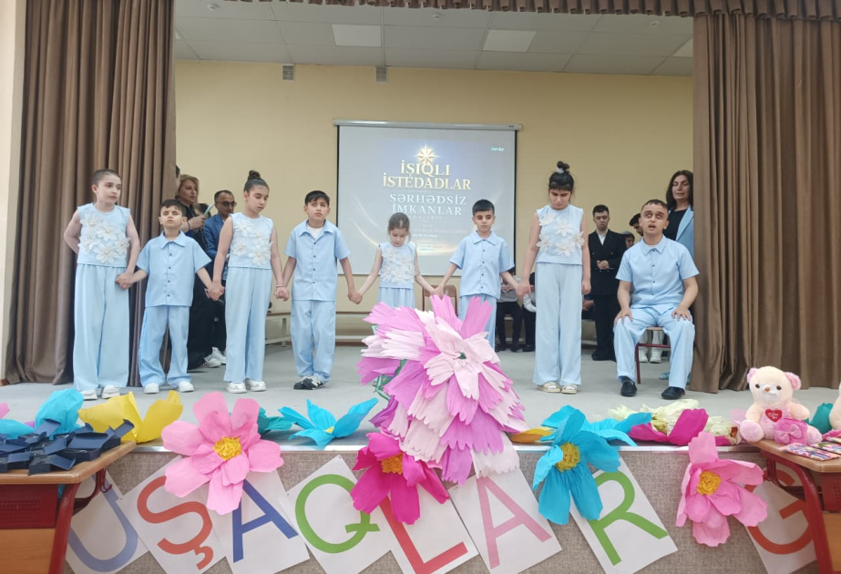 Görmə məhdudiyyətli uşaqlar səhnədə “Sərhədsiz imkanlar”ı nümayiş etdiriblər