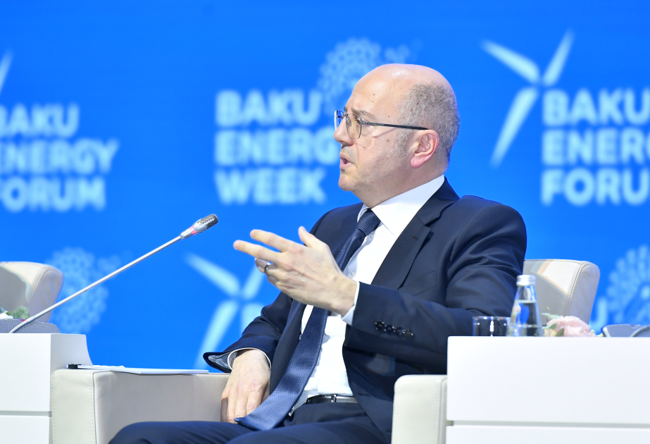 وزير الطاقة الأذربيجاني: الاعتماد على مصدر أو مسار واحد لم يعد إستراتيجية مستدامة
