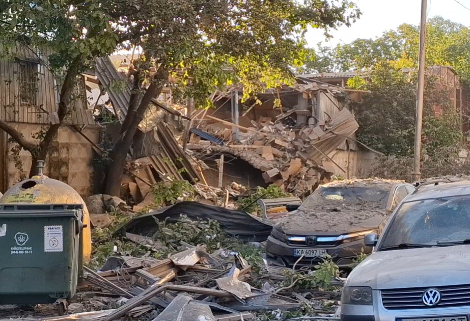 Rusiyanın Ukraynaya kütləvi hücumu nəticəsində 13 nəfər həlak olub, 100-dən çox yaralı var
