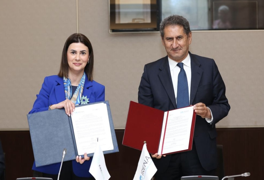 L’IRENA et le Centre pour l'énergie propre de l'Organisation de coopération économique signent un mémorandum d’entente