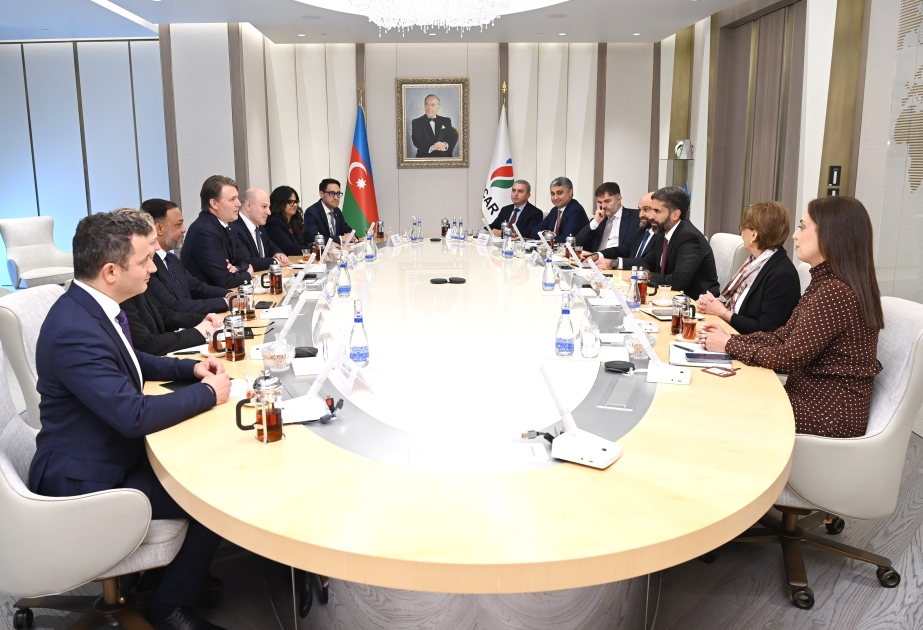 La SOCAR et SLB échangent sur l'optimisation des opérations de production