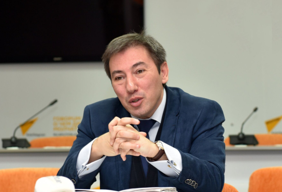 Politoloq: Azərbaycan nümunəsi neft-qaz ölkələri ilə bağlı stereotipləri təkzib edir