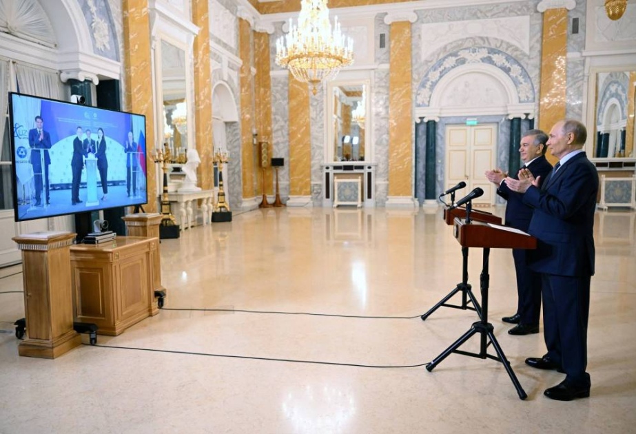 Les présidents ouzbek et russe lancent la construction d’un premier réacteur nucléaire en Ouzbékistan