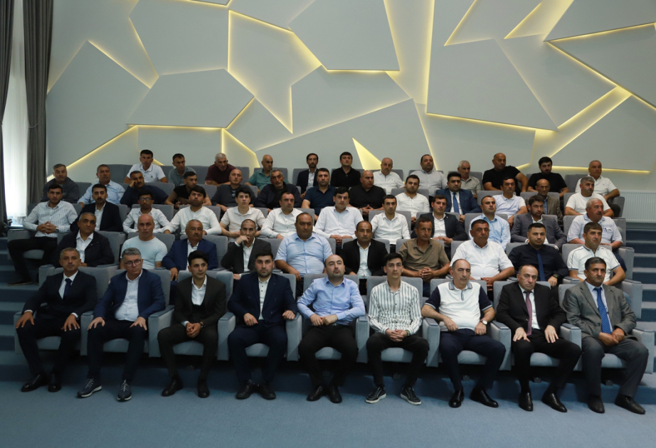 Şəkili fermerlər Dövlət Proqramından irəli gələn məsələlər barədə məlumatlandırılıblar