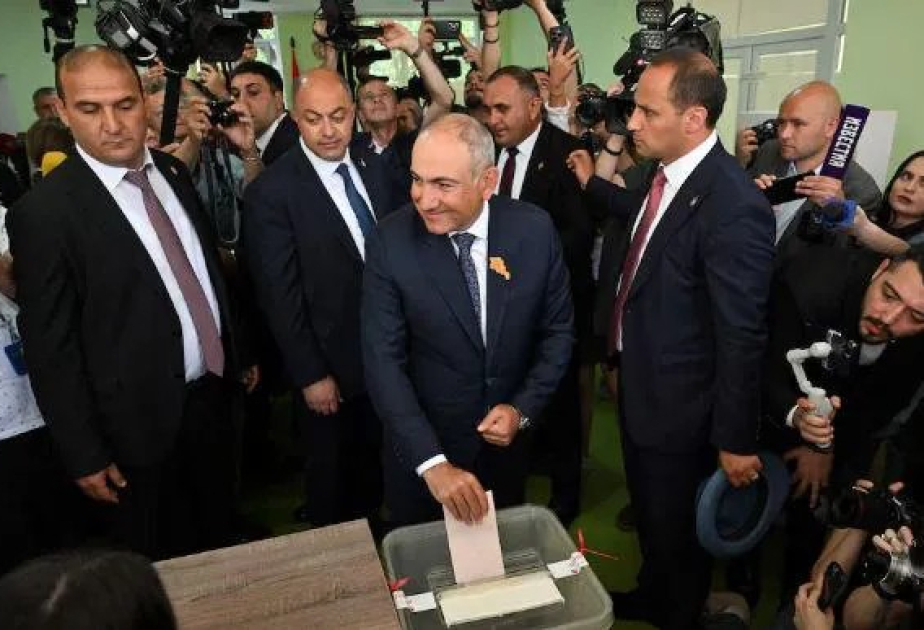 Elektron səsvermənin nəticələrinə görə Nikol Paşinyanın partiyası seçkilərdə liderdir