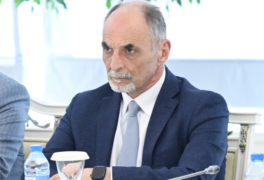 İlqar Qasımov: Sosial şəbəkələrdə virtual həyata qovuşan uşaq real həyatdan çəkinir
