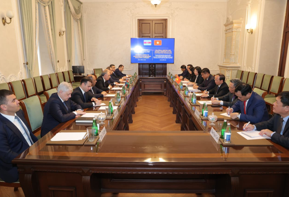 Vietnamese delegation embarks on working visit to Azerbaijan