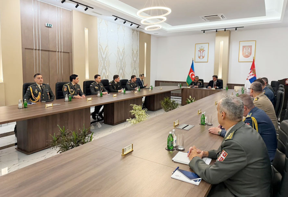 Azerbaijani Defense Minister pays official visit to Serbia