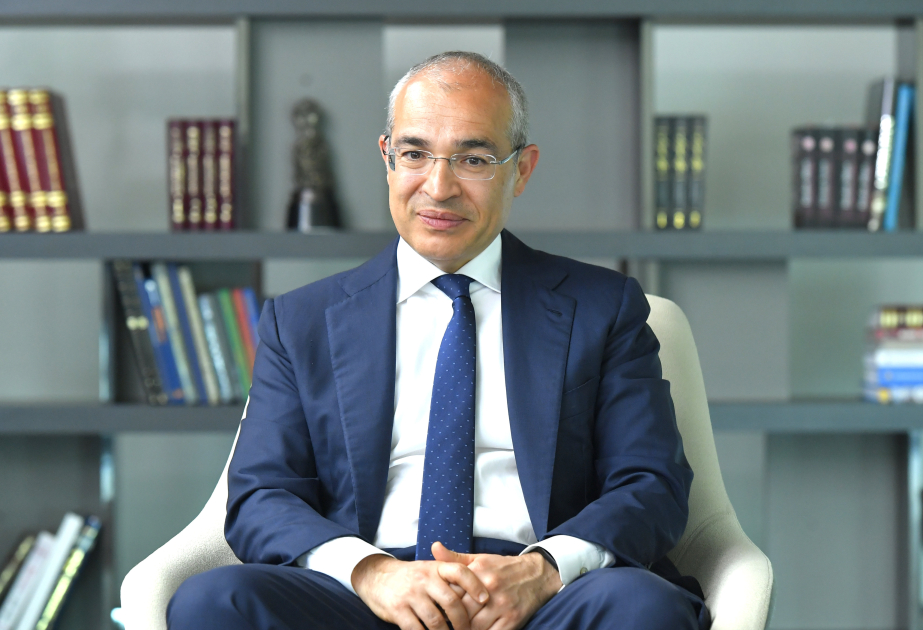 Министр экономики Микаил Джаббаров дал интервью İTV и АЗЕРТАДЖ