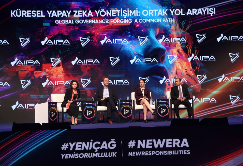 Azərbaycanın süni intellekt və rəqəmsal iqtisadiyyatı Ankarada təqdim olunub