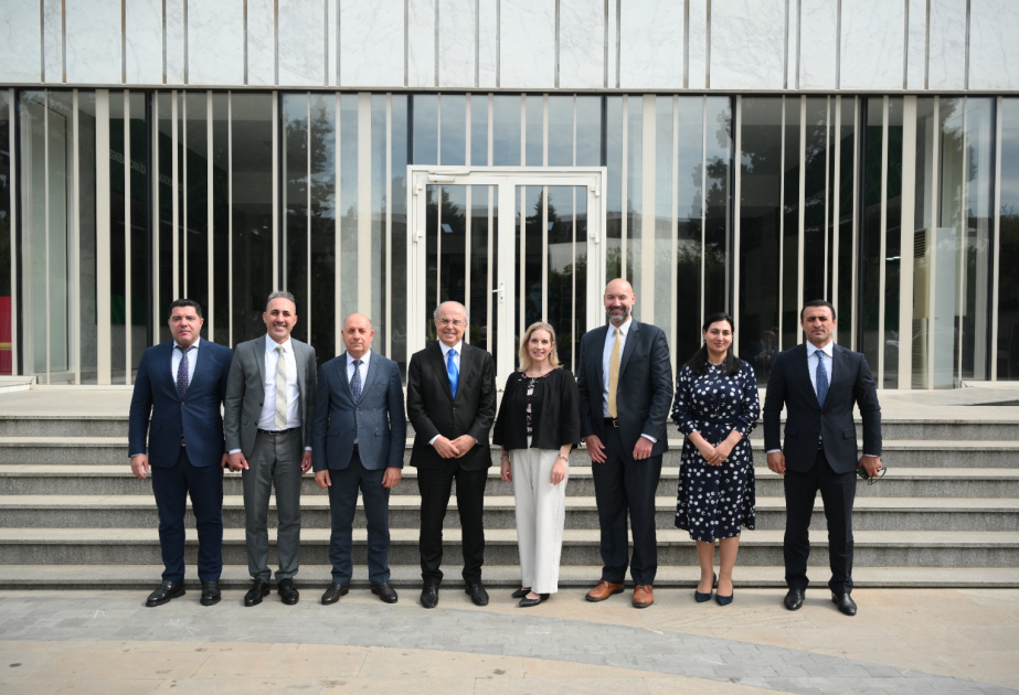 Delegation der US-Botschaft besucht Aserbaidschanische Sportakademie