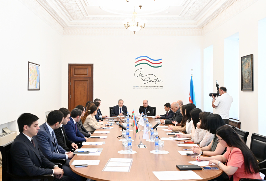 Bakú acoge debates sobre las nuevas realidades geopolíticas en el Cáucaso Meridional y la agenda de paz de Azerbaiyán