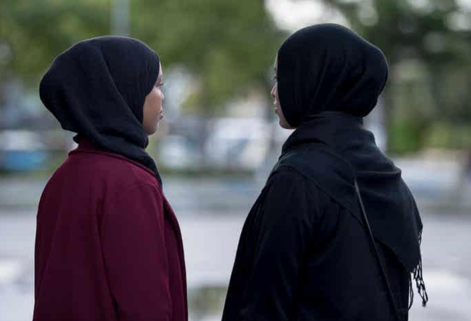 السويد تقترح حظر الحجاب في الأماكن العامة