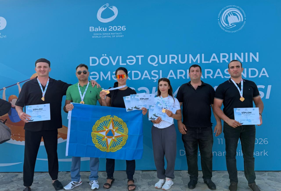 FHN-in əməkdaşları avarçəkmə yarışında qızıl medal qazanıblar
