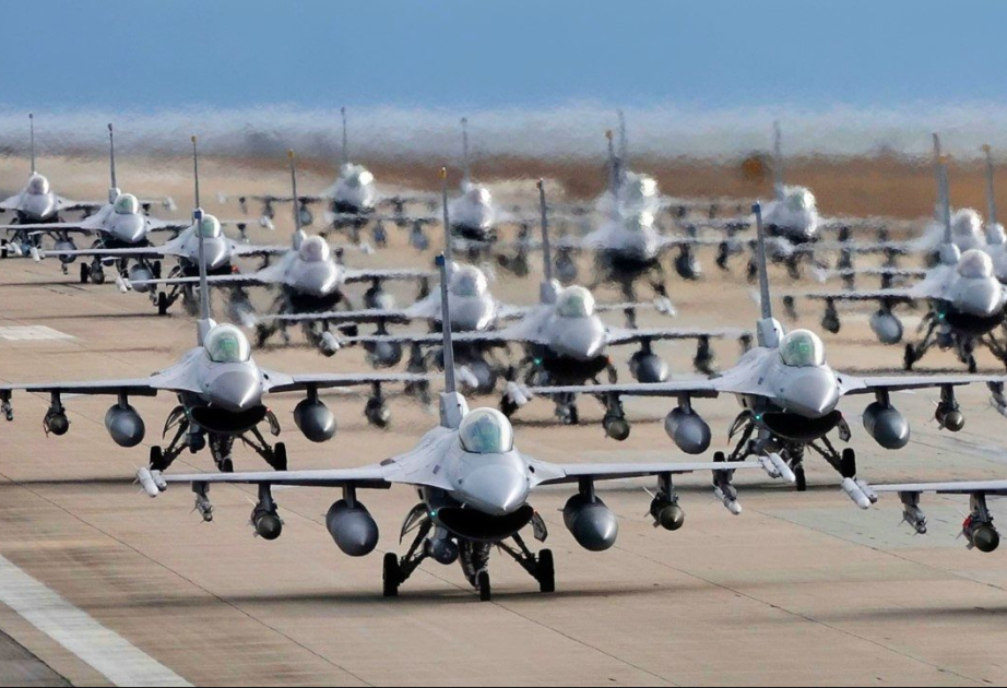 ABŞ NATO-ya təqdim etdiyi qırıcıların sayını azaltmağı planlaşdırır