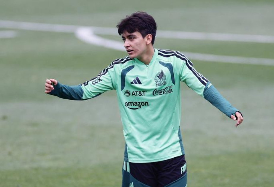 Meksika millisinin futbolçusu dünya çempionatlarının tarixinə düşüb