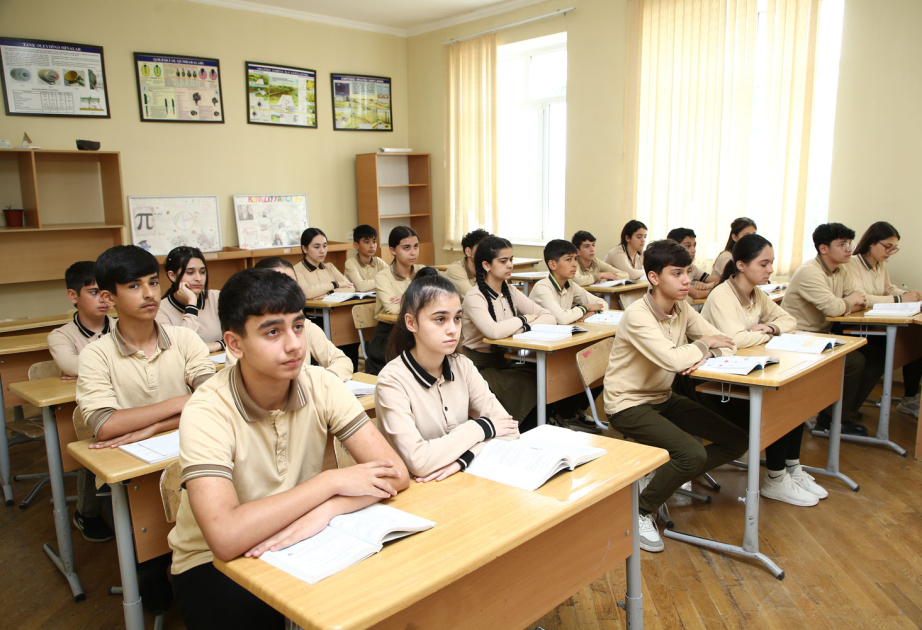 Ümumtəhsil müəssisələrində təhsil alan şagirdlərin sayı açıqlanıb