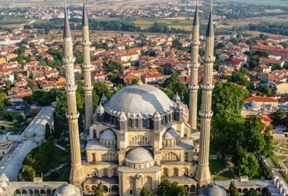Osmanlı memarlığının ən mühüm tarixi abidələrindən olan Səlimiyə camisi yenidən istifadəyə verilib