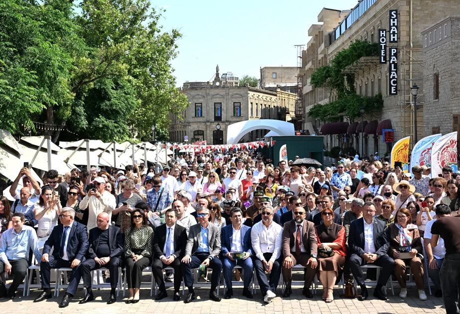İçərişəhərdə tatar xalqının “Sabantuy” milli bayramı təntənəli şəkildə qeyd olunub