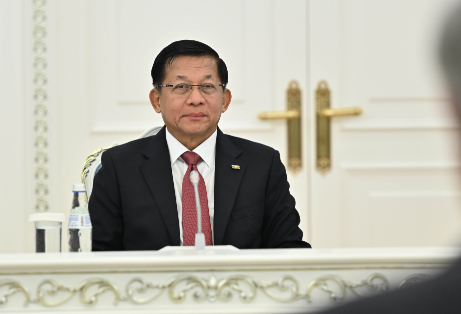 Myanma Prezidentinin Çinə səfəri başlayıb