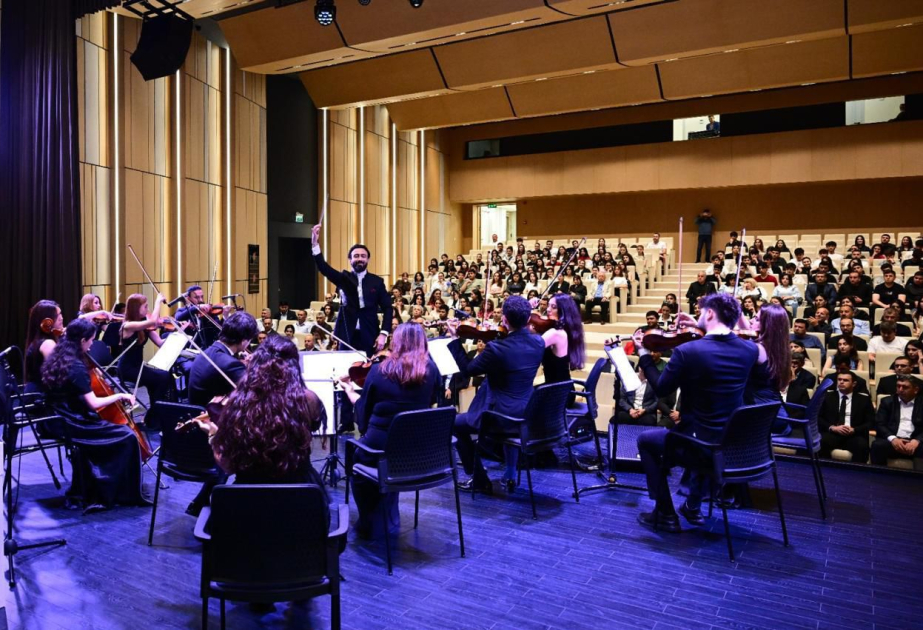 Xankəndi Mədəniyyət Mərkəzində ilk dəfə Milli Qurtuluş Gününə həsr edilən təntənəli konsert olub