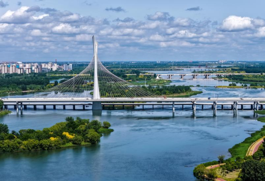 Xinhua: China's urbanization offers valuable experience for developing countries - Azerbaijani expert