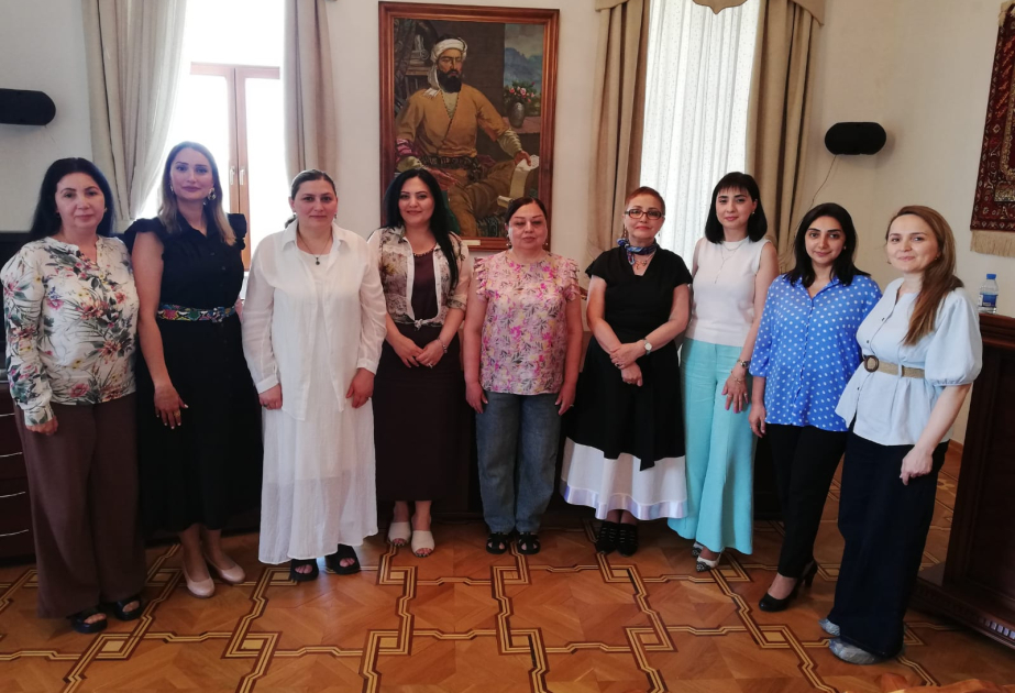 Klassik poeziyamızda katiblik sənəti və yazı ləvazimatı - elmi seminar