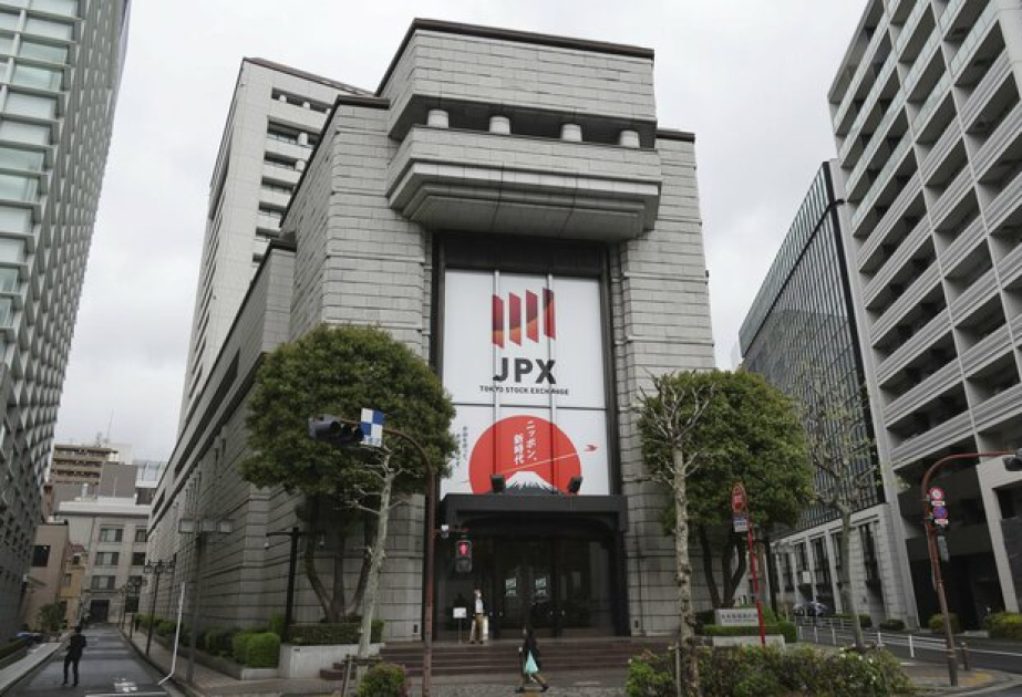 Nikkei stock index tops 70,000 for first time