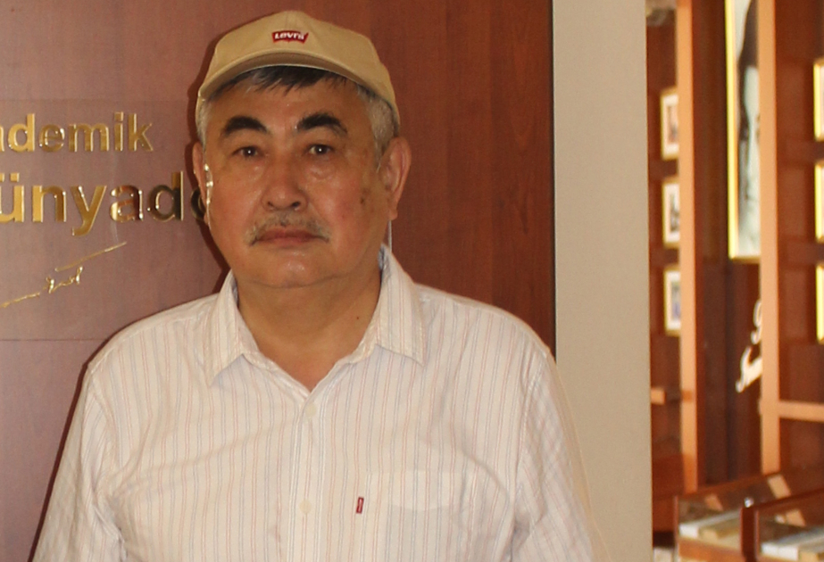 Misirin İslam Mədəniyyəti Universitetinin beynəlxalq elmi mərkəzinin rəhbəri Şərqşünaslıq İnstitutunda olub