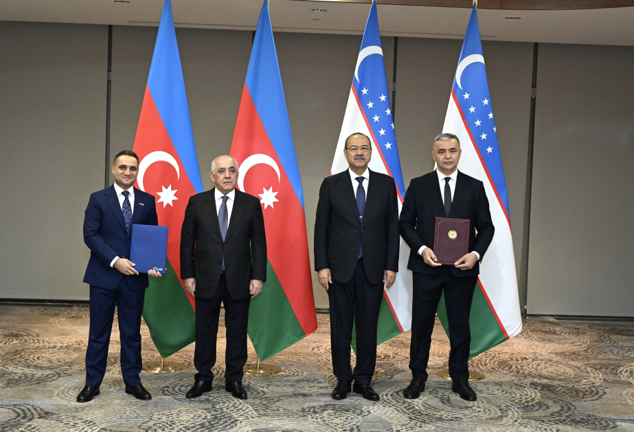 Azerbaijan, Uzbekistan sign documents with participation of both countries’ PMs