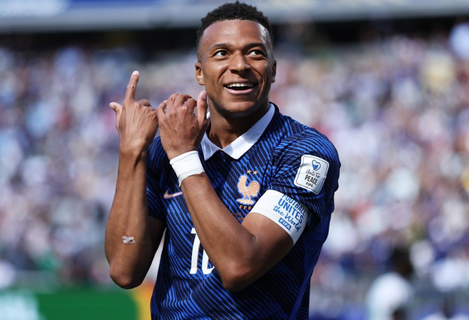 Mbappe dünya çempionatlarında vurduğu qolların sayına görə Peleni geridə qoyub