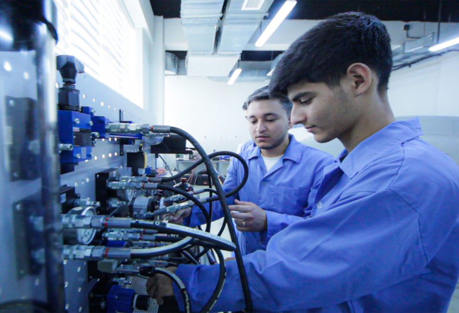 BMU-da tələbələr üçün real sənaye təcrübəsi yaradan laboratoriya imkanları genişləndirilir
